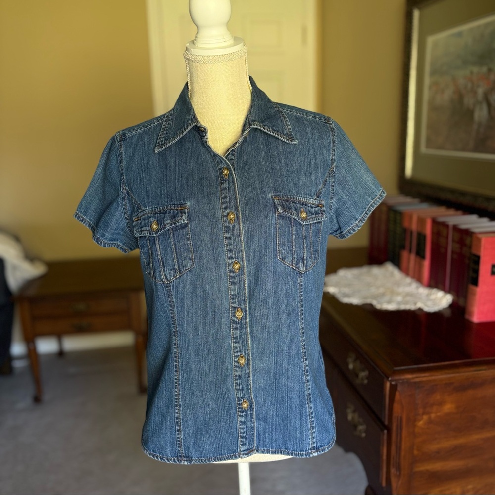 VINTAGE Faded Glory || Women’s Denim Button Down Shirt 100% cotton